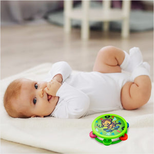 A kid play8ing with dafli