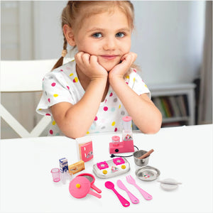 Kid playing with unicorn_chef_Kitchen_Set